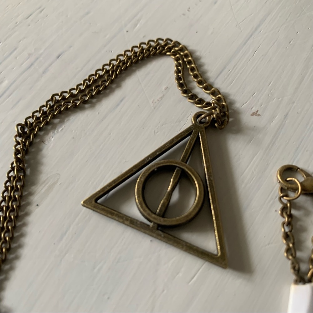 Harry Potter deathly hollows necklace